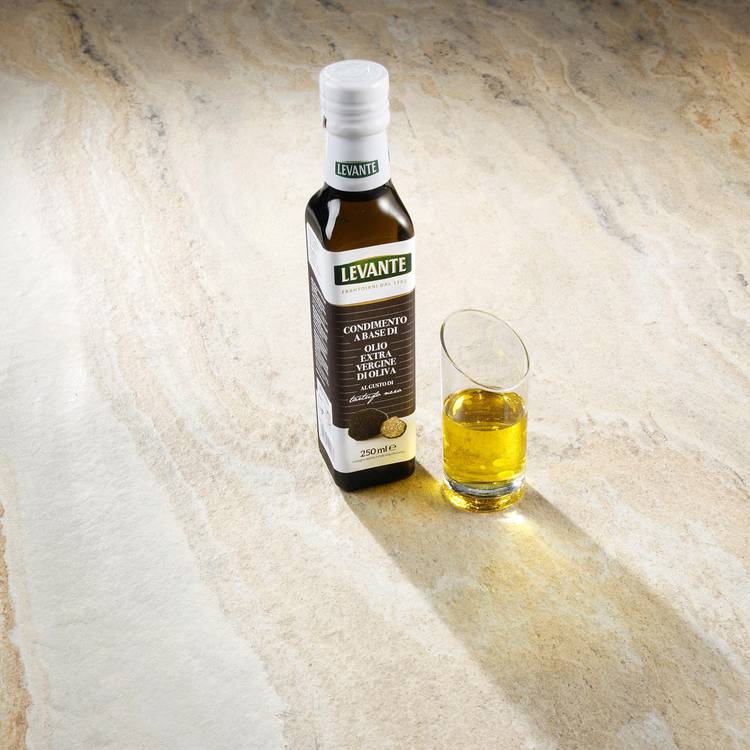L'Huile d'olive saveur truffe