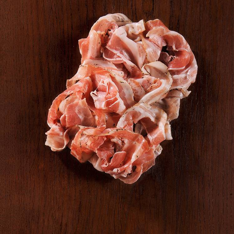 La Chiffonnade de pancetta au poivre noir